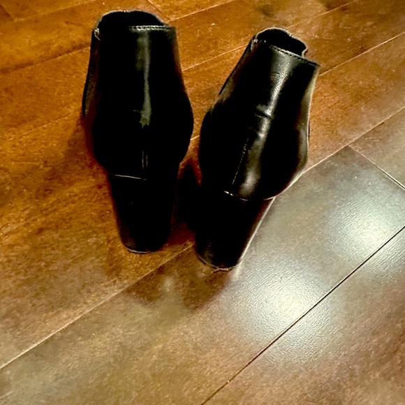 Aquatalia Booties for sale - Picture 2 of 4